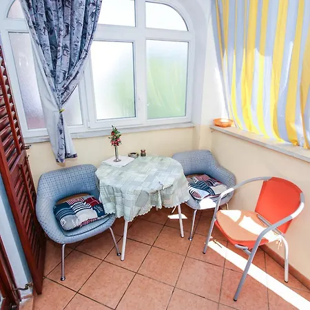 Nevia Apartman Porec